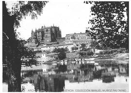 Vista parcial de Plasencia desde el río Jerte.