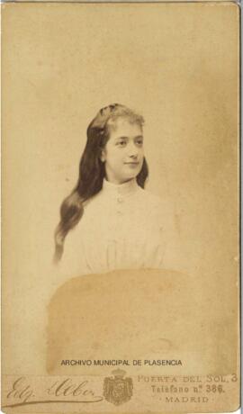 Retrato de busto de una niña